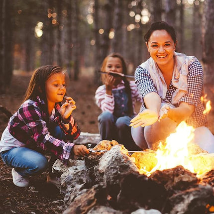Cast Iron Cornbread Pan-Pre-Seasoned Bakeware with 7 Corncob Sticks-Compatible with Oven, Stovetop, Induction, Grill, and Campfires by Classic Cuisine,