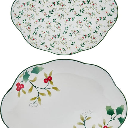 Pfaltzgraff Winterberry Holiday Set of 2 Serving Plates, 10 Inch and 12 Inch, Multicolored