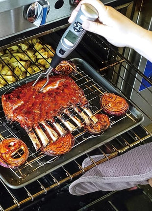 Pot Holders Yarn-Dyed Set of 3 Non Slip Silicone Kitchen Lines Heat Resistant 500℉ Kitchen Gloves BBQ Cooking Baking Cooking Barbecue Microwave Machine Washable (Purple Pot Holders)