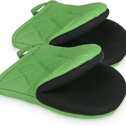 1 Pair Short Oven Mitts, Heat Resistant Silicone Kitchen Mini Oven Mitts for 500 Degrees, Non-Slip Grip Surfaces and Hanging Loop Gloves, Baking Grilling Barbecue Microwave Machine Washable