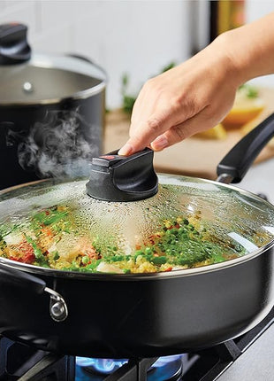 Farberware Smart Control Nonstick Jumbo Cooker/Saute Pan with Lid and Helper Handle, 6 Quart, Black