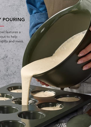 KitchenAid Universal Nesting Plastic Mixing Bowls, Set of 3, 2.5 quart, 3.5 quart, 4.5 quart, Evergreen