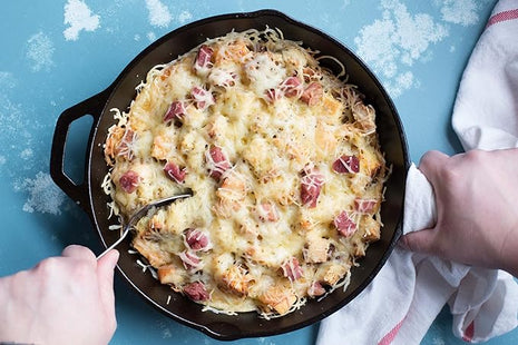 Lodge 8 Inch Cast Iron Pre-Seasoned Skillet – Signature Teardrop Handle - Use in the Oven, on the Stove, on the Grill, or Over a Campfire, Black