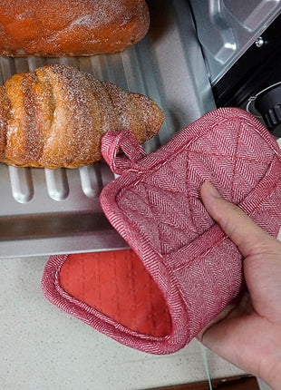 Pot Holders Yarn-Dyed Set of 3 Non Slip Silicone Kitchen Lines Heat Resistant 500℉ Kitchen Gloves BBQ Cooking Baking Cooking Barbecue Microwave Machine Washable (Red Pot Holders)