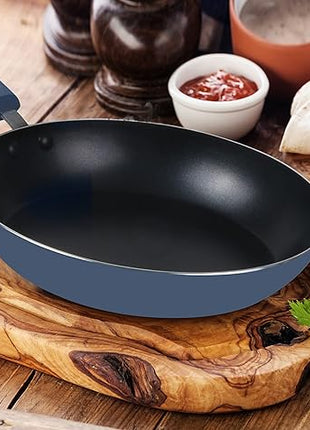 Utopia Kitchen Nonstick Cookware 3 Piece Set, Non-Stick Frying Pans with Induction Bottom, 8, 9.5 & 11 Inches Frying Pans with Bakelite Handles, PFOA Free, Midnight Blue & Black
