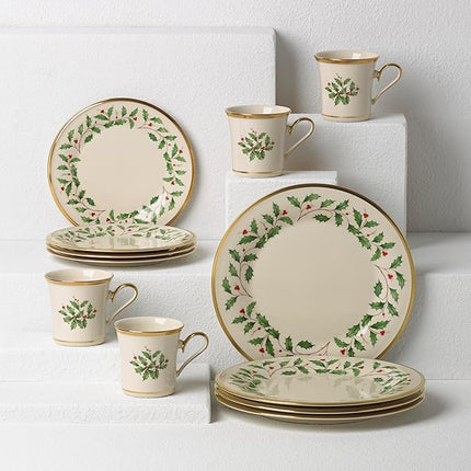 Lenox Dinnerware Set, Holiday 12-Piece Set, Service For 4, Porcelain Plate, Berry Motif With 24-Karat Gold Accents, Christmas Dinner Plates, Salad Plates And Mugs, Dishwasher Safe (Assorted, 12 Piece)