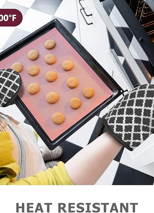 Qulable 1 Pair Short Oven Mitts - Silicone Kitchen Oven Gloves High Heat Resistant 500℉, Mini Oven Mits with Non-Slip Grip Surfaces and Hanging Loop for BBQ, Baking, Cooking and Grilling (Dark Gray)