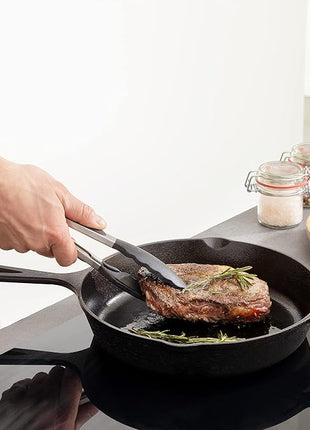 Navaris Cast Iron Skillet - 10 inch Cast Iron Pan - Seasoned Cookware for Frying, Cooking, Oven, Stove Top, Camping