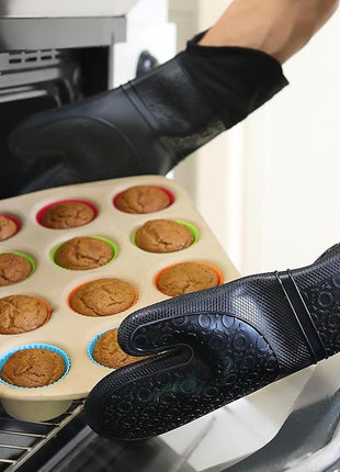 BPA-Free Silicone Oven Mitts Ultra Heat Resistant up to 500°F - Oven Mitts with Thick Cotton Liner - Long Slip Resistant Pot Holders, Flexible Oven Gloves - Black 14.7