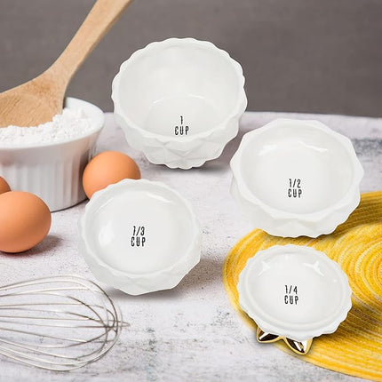 Set of 4 Decorative Pineapple Shaped Stackable Ceramic Kitchen Measuring Cups in 4 Assorted Sizes