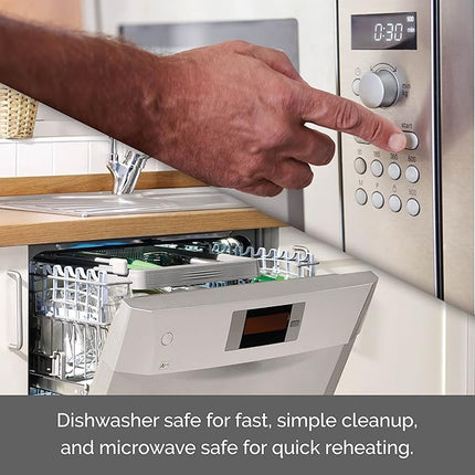 Pfaltzgraff Winterberry Holiday Set of 2 Serving Plates, 10 Inch and 12 Inch, Multicolored