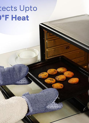 Casa Platino Silicone Oven Mitts & Potholders, 4-Piece – Pot Holders and Oven Mitts for BBQ & Baking, Oven Mitt for Kitchen & Microwave – Heat Resistant Up to 500°F, Durable & Flexible – Indigo