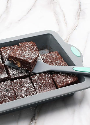 To encounter Mini Brownie Serving Spatula, Bent Icing Spatula, Heat-Resistant Flexible Nonstick Silicone, Set of 2