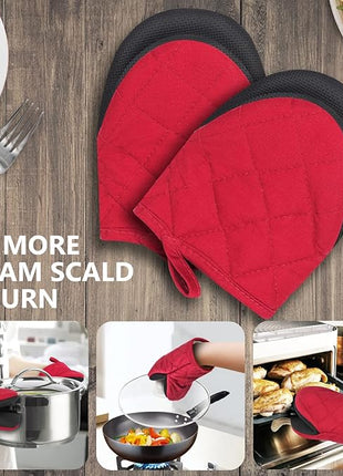 Qulable 1 Pair Short Oven Mitts - Silicone Kitchen Oven Gloves High Heat Resistant 500℉, Mini Oven Mits with Non-Slip Grip Surfaces and Hanging Loop for BBQ, Baking, Cooking and Grilling (Red)