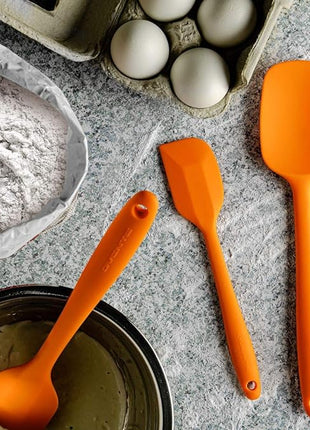 OVENTE Silicone Spatula Set of 5, Food Grade Rubber Spatula with High Heat Resistant, BPA-Free and Dishwasher Safe, Nonstick Kitchen Utensils for Baking, Cooking and Mixing, Orange SP12305O