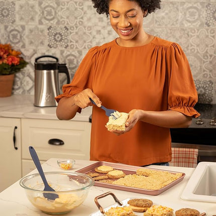 Magical Butter MB2E Pro Bundle – Infuser Machine with DecarBox, 8 mL Gummy Mold, Measuring Cups & Spatulas for Complete Infusion & Candy Making