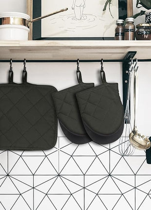 Kitchen Set Pack Of 5, Oven Mitts Pot Holders Pad And Towel Set, Heat Resistant Silicone Kitchen Mini Oven Mittens for 500 Degrees, Mini Oven Gloves and Hot Pads for Baking Grilling Barbecue Microwave