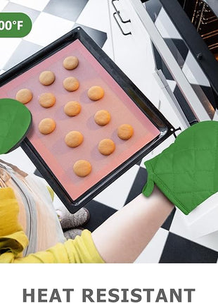 1 Pair Short Oven Mitts - Silicone Kitchen Oven Gloves High Heat Resistant 500℉, Mini Oven Mits with Non-Slip Grip Surfaces and Hanging Loop for BBQ, Baking, Cooking and Grilling (Green)