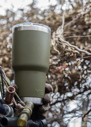 YETI Rambler 30 oz Stainless Steel Vacuum Insulated Tumbler w/MagSlider Lid