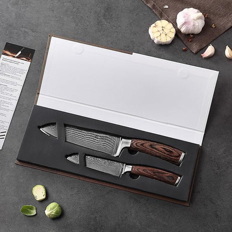 Wakoli EDIB 2-Piece Damascus Kitchen Knife Set – Santoku & Small Santoku with VG10 Core made of 67-Layer Damascus Steel Blades – Professional Chef Knives with Ergonomic Pakkawood Handles in Gift Box