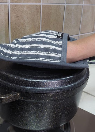 Silicone Pot Holders Set of 3 Heat Resistant & Non Slip Potholders, Professional Oven Hot Pads with Pockets Mitts for Kitchen Cooking Baking Barbecue