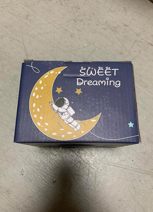 Kawaii Astronaut Cup Space Embossed Planet Mug, Cute Ceramic Coffee Mug, Novelty Mug with Lid and Spoon for Coffee, Tea, Milk, Aesthetic Room Decor Funny Gift for Girl Boy Women((Pink)