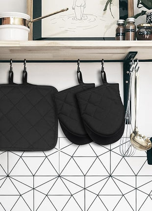 Oven Mitts and Pot Holders Set, Pack of 4, Heat Resistant Silicone Kitchen Mini Oven Mittens for 500 Degrees, Mini Oven Gloves and Hot Pads for Baking Grilling Barbecue Microwave Machine Washable