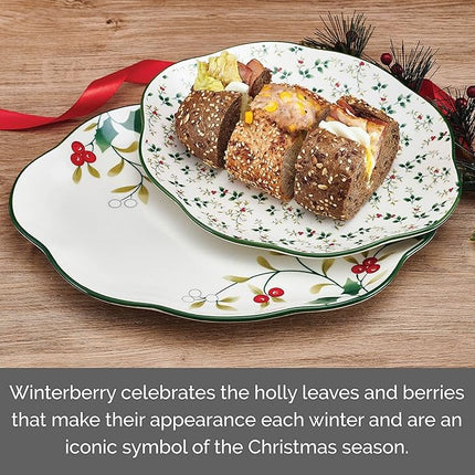 Pfaltzgraff Winterberry Holiday Set of 2 Serving Plates, 10 Inch and 12 Inch, Multicolored