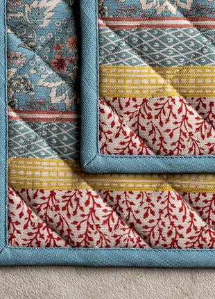 Maison d' Hermine Pot Holders Set 100% Cotton Heat Resistant Potholders 8" x 8" Hot Pads with Loop BBQ, Cooking, Baking, Grilling, Kitchen, Handling Hot Pans Spring/Summer (Pack of 2, Marquise)