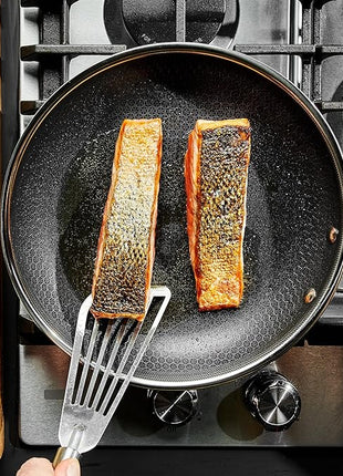 HexClad Hybrid Nonstick 10-Inch Frying Pan with Tempered Glass Lid, Stay-Cool Handle, Dishwasher-Friendly, Oven-Safe Up to 900°F, Induction Ready, Compatible with All Cooktops